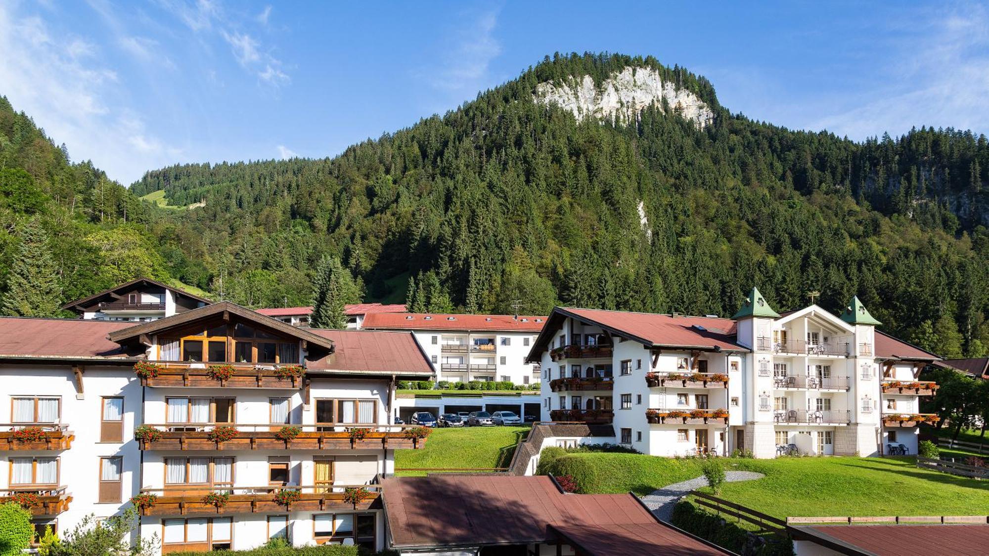 Alpenhotel Oberstdorf - Ein Rovell Hotel Exterior photo